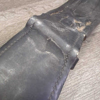 Padded Leather Short - Dressage Girth, 2x els *fair, filthy, creases, hairy seams, dry, stiff, bent, cracking, stretched keepers
