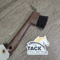 Plastic Hoof Pick, Bristle Brush *vgc, clean, older, rubs, bent, residue
