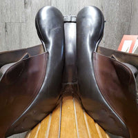 17.5" W *5.5" Sankey Jacinda Close Contact Saddle, 2 Billet Guards, Sankey Nylon Black Cover, Med Front & Back Blocks, Wool Flocking, Front & Rear Gusset Panels, Flaps: 12.75"L x 14" W Serial #17.5 W 129915
