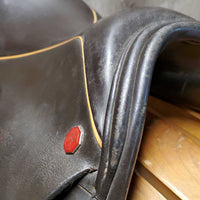 14.5" W *5.75" Hastilow Ranger Close Contact Saddle, 2 Billet Guards, Wool Flocking, Rear Gusset Panels, Med Front Blocks, Flaps: 12"L x 11.75"W Serial #: 2010 42 43
