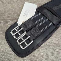 Neoprene Short [Dressage Girth, 2x els *vgc, clean, mnr hair, residue & film
