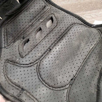 X Country Closed Front?Hind Boots, velcro *vgc/gc, clean, film, velcro threads, edges: thin, torn, rubs & pilly
