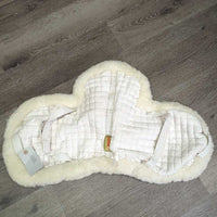 Fitted Sheepskin Saddle Pad *gc/fair, v.shrunk, clean, pills, v.crumpled, folded & stiff, snags, dingy
