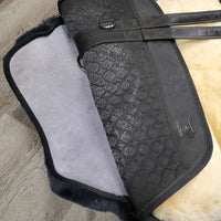 "Iberica Plus" Sheepskin Bareback Pad, raised ends, Carry/Storage Bag *like new, v.mnr dust, older?