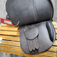 15 MW *Adj/Green (Med) Gullet in Brighton Spirit Close Contact, 2 Billet Guards, Grey Brighton Cover, Large Front Pencil Block, Foam Panels, Flaps: 15"L x 12"W Serial #: 15
