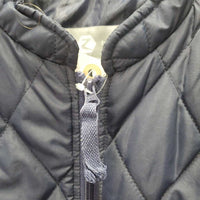 JUNIORS Quilt Vest, Zipper *gc, puckers, clean, dusty pockets, frayed tab ends
