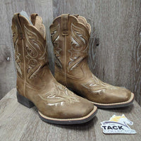 JUNIORS Square Toe Cowboy Boots *xc/vgc, mnr scuffs, hair, rubbed inner heels, stains & scratches
