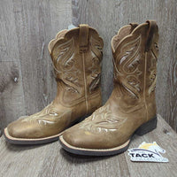 JUNIORS Square Toe Cowboy Boots *xc/vgc, mnr scuffs, hair, rubbed inner heels, stains & scratches

