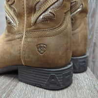 JUNIORS Square Toe Cowboy Boots *xc/vgc, mnr scuffs, hair, rubbed inner heels, stains & scratches
