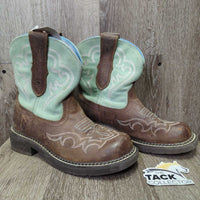 Square Toe Short Cowboy Boots *vg/gc, scrapes, scuffs, rubs, pills, insole stains
