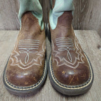 Square Toe Short Cowboy Boots *vg/gc, scrapes, scuffs, rubs, pills, insole stains
