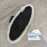 Short Brislte Body Brush, Handle *vgc/gc, mnr hair, dirt & bent bristles, split
