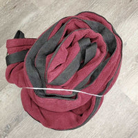 Square Fleece Cooler *vgc, clean, v. pilly, mnr hair, repair, puckers, threads
