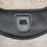 Anatomical Shoulder Relief Memory Foam Dressage - Short Girth, 2x els, Center D Ring, tag *new
