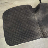 Thick Quilt Dressage Saddle Pad *gc, clean, dirty, faded, residue, hairy, rubs, clumpy
