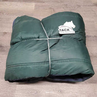 Lt Quilt Stable Blanket, 2 legs *gc, hairy, dirty, film, mnr tear, faded, stains
