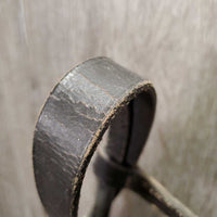 FS Bridle *fair, v.dirty, v.stiff, scrapes, xholes, split
