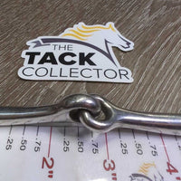 Thin D Ring Snaffle Bit *gc/vgvc, clean, scuffs, rubs
