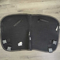 Quilt Dressage Saddle Pad, Plastic Clips *gc, rubs, clean, frays, faded, pills, hair, NO Lungeing attachments
