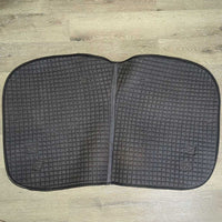 Quilt Dressage Saddle Pad, Plastic Clips *gc, rubs, clean, frays, faded, pills, hair, NO Lungeing attachments

