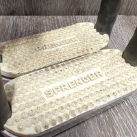 Flexi Stirrup Irons, grips *gc, v.dirty, film, scratches, stains, lifting grips
