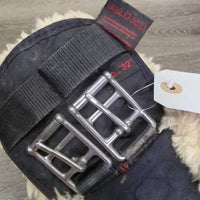 Anatomical Quilt & Sheepskin Short Girth, D Ring *vgc/gc, clean, stains, clumpy, residue, older, faded, thin & v.stiff edges
