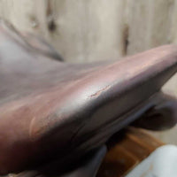 17.5 *M/MW *5" CWD SE02 Close Contact, 2 Billet Guards, Leather Cantle Cover, 2 Grey Bridging Shims, Red CWD Cover, Foam Panels, Med Front & Back Blocks, Flaps: 13.5"L x 13.5"W Serial #: SE02 175 TR 2L PA 705 205 305 RT 13 26194
