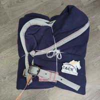 Fitted Full Fleece Cooler, tail *gc, clean, shavings, hair, threads, puckers, clumpy
