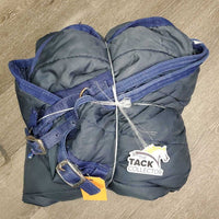 Med Quilt Stable Blanket *fair/gc, 0 legs, clean, broken buckle, mnr tears, snags, threads, oxidize, faded, frays, rubs
