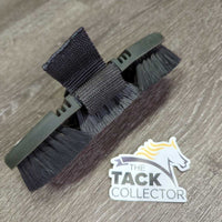 Flexible Dandy Brush, handle *vgc/gc, mnr hair, clean, sticker residue, edge rubs & discolored?
