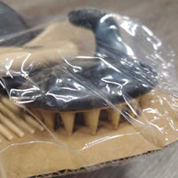 Grooming Set: 2 Brushes, Curry, Comb, Brush, Sweat Scraper, Hoof Pick, bag *new
