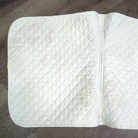 Quilt Dressage Pad *gc, clean, pills, mnr rubs, hair, puckers, stains
