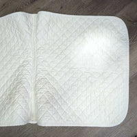 Quilt Dressage Pad *gc, clean, pills, mnr rubs, hair, puckers, stains
