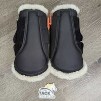 Front & Hind Fleece Lined Closed Boots *xc, clean, mnr snags
