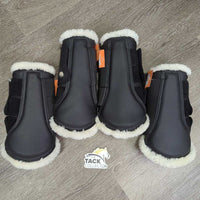 Front & Hind Fleece Lined Closed Boots *xc, clean, mnr snags
