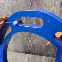 Wide Base Stirrup Irons *vgc/xc, mnr dirt, scuffs, chips, dings & scratches
