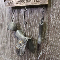 "No Hour in the Saddle was Ever Wasted" Wall Ornament *vgc
