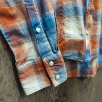 LS Western Shirt, snaps, embroidered *gc, crinkled, mnr puckers
