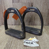 Plastic Stirrup Irons *vgc/gc, clean & mnr dirt
