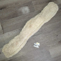 Quilt & SheepSkin Short - Dressage Belly Girth, 2x Els, D Ring *vgc, clean, mnr clumpy, hairy, stains & holey spots

