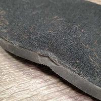 Anatomical Short Girth, 4 liners *vgc, mnr stains, clean, hair, residue, rubs, clumpy
