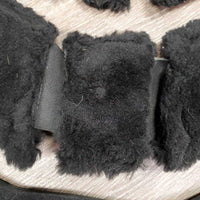 Anatomical Short Girth, 4 liners *vgc, mnr stains, clean, hair, residue, rubs, clumpy
