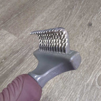 "Salon" Undercoat - Mane Rake, Plastic Handle, 12 Blades *vgc, clean, scuffs, rubs, scratches
