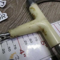 Thin French Link Hunter D Ring Plastic Bit *gc/fair, chewed, cracks, stains, dirty, VERY SHARP
