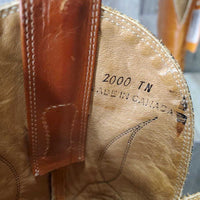 Pr Pointy Toe Western Boots *vgc, clean, mnr stains & loose thread ends
