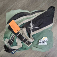 Canvas Rain Sheet?, detach Med Quilt Liner *gc, clean, 0 wpf, mnr hair, older, rubs, snags, puckers, shrunk, residue, repairs, cracks
