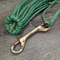Thick Nylon Rope Hay Net, double end snap *gc, rusty, mnr dirt, rubs & stains/discolored, snap: rusty & stuck end/

