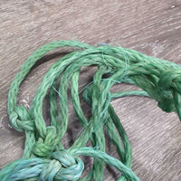 Thick Nylon Rope Hay Net, double end snap *gc, rusty, mnr dirt, rubs & stains/discolored, snap: rusty & stuck end/
