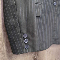 Show Jacket *gc, pulled lining seam, mnr dirt?stain, older
