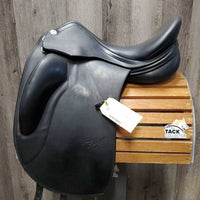 17/17.5" Adj *set MW *5.5" Erreplus Elena Dressage Saddle, Black LeMieux Cover, Wool Flocking, Xlg Exterior Front Blocks, Shoulder Relief Panels, Flaps: 19.5"L x 11"W Serial #: 170246672BLAI
